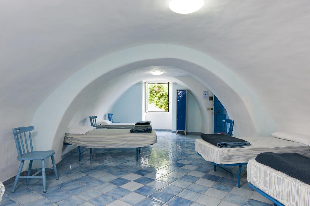Ring Hostel Forio  Room photo
